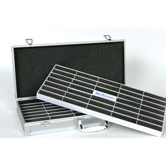 Roz Box with 2 Tray Holds 70 pastels